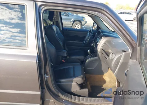 2016 Jeep Patriot High Altitude Edition z USA, uszkodzony, nr VIN 1C4NJRFB1GD696712